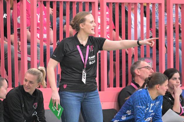 Miriam Hirsch (TusSies Metzingen, Trainerin) TusSies Metzingen vs. Union Neckarsulm, Handball, HBF, 10.Ligaspieltag, Saison 2024 2025, 29.12.2024 TusSies Metzingen vs. Sport-Union Neckarsulm, Handball, HBF, 10.Ligaspieltag, Saison 2024 2025, 29.12.2024 Tuebingen Copyright: xEibner-Pressefotox EP_TBR