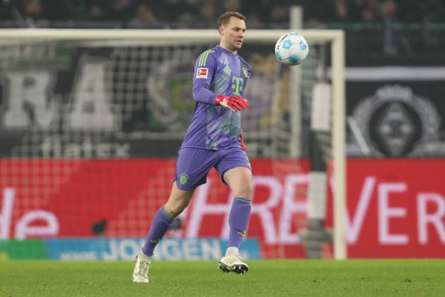 Torwart Manuel Neuer (FC Bayern München) in Aktion, am Ball, Einzelaktion waehrend des Spiels der 1. Bundesliga zwischen Borussia Mönchengladbach und FC Bayern München, Stadion im Borussia-Park am 11. January 2025 in Mönchengladbach, Deutschland. (Foto von Oliver Kaelke DeFodi Images) +++ Torwart Manuel Neuer (FC Bayern München) controls the ball during the Bundesliga match between Borussia Mönchengladbach and FC Bayern München at Stadium in Borussia-Park on January 11, 2025 in Mönchengladbach, Germany. (Photo by Oliver Kaelke DeFodi Images) DFL regulations prohibit any use of photographs as image sequences and or quasi-video. (Photo by Oliver Kaelke DeFodi Images) Defodi-678_2025_01_11_OK_BMGFCB_1486