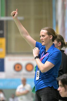 Miriam Hirsch (TusSies Metzingen, Trainerin) TusSies Metzingen vs. Buxtehuder SV, Handball, HBF, 13.Ligaspieltag, Saison 2024 2025, 18.01.2025 TusSies Metzingen vs. Buxtehuder SV, Handball, HBF, 13.Ligaspieltag, Saison 2024 2025, 18.01.2025 Metzingen Copyright: xEibner-Pressefotox EP_TBR