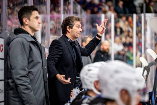 Dallas Eakins (Trainer, Coach, Headcoach, Adler Mannheim ), Nuernberg Ice Tigers vs. Adler Mannheim, Eishockey, Penny DEL, 40. Spieltag, 26.01.2025, Nuernberg Ice Tigers vs. Adler Mannheim, Eishockey, Penny DEL, 40. Spieltag, 26.01.2025 Copyright: xEibner-Pressefoto ThomasxHahnx EP_NIT