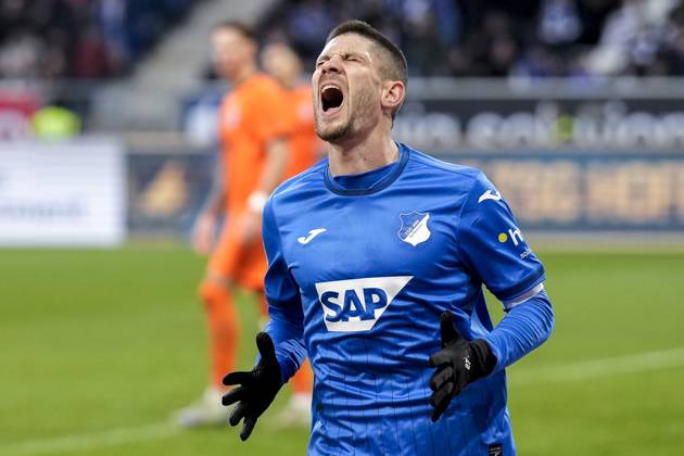 Andrej Kramaric (Hoffenheim, 27), Spieler der TSG 1899 Hoffenheim, Einzelbild, Einzelfoto, Aktion, Action, enttäuscht schauend, Enttäuschung, Frustration, disappointed, pessimistisch, schreit seinen Frust raus, frustriert, schreien, 26.01.2025, Sinsheim (Deutschland), Fussball, Bundesliga, TSG 1899 Hoffenheim - SG Eintracht Frankfurt, DFB DFL REGULATIONS PROHIBIT ANY USE OF PHOTOGRAPHS AS IMAGE SEQUENCES AND OR QUASI-VIDEO.