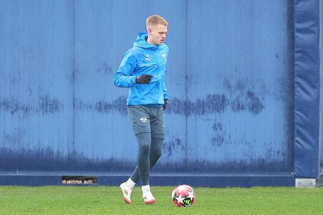 RB Leipzig - Training Champions League Leipzig, 28.01.2025, RBL Trainingszentrum, UEFA Champions League, RB LEIPZIG Abschlusstraining vorm morgigen Spiel bei Sturm Graz , Im Bild: Arthur Vermeeren , Nur zur redaktionellen Nutzung. Editorial use only. ,