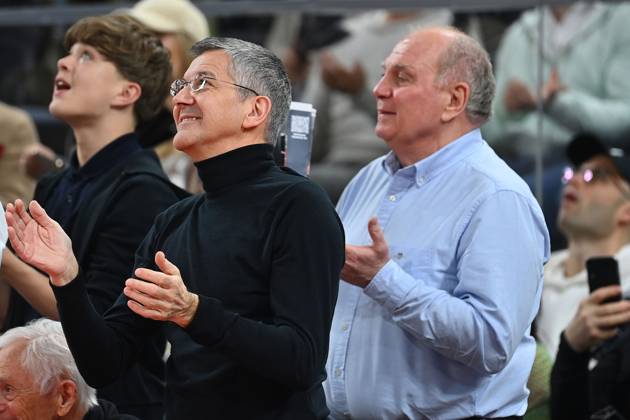 v.li: Herbert HAINER (Praesident Bayern Muenchen), Uli HOENESS (Höness,Ehrenpraesident Bayern Muenchen). Basketball BBL,Saison 2024 2025 FC Bayern Muenchen-Alba Berlin 99-86 am 02.02.2025, S A P G A R D EN