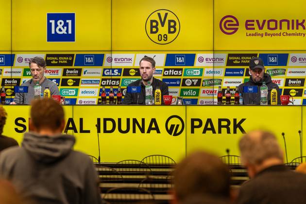 Niko Kovac (Borussia Dortmund 09, Cheftrainer) und Sebastian Hoeness (VfB Stuttgart, Cheftrainer) bei der Pressekonferenz nach dem Spiel, GER BVB Borussia Dortmund 09 vs. VfB Stuttgart, Fussball, Bundesliga, Spieltag 21, Saison 2024 2025, 08.02.2025 DFB DFL REGULATIONS PROHIBIT ANY USE OF PHOTOGRAPHS AS IMAGE SEQUENCES AND OR QUASI-VIDEO, GER BVB Borussia Dortmund 09 vs. VfB Stuttgart, Fussball, Bundesliga, Spieltag 21, Saison 2024 2025, 08.02.2025 Dortmund Copyright: xEibner-Pressefoto FabianxFriesex EP_FFE
