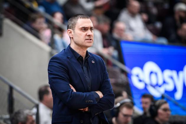 Marko Stankovic (Telekom Baskets Bonn, Head-Coach) - kritischer Blick GER, MHP Riesen Ludwigsburg - Telekom Baskets Bonn, easycredit BBL, Basketball, Bundesliga, 21. Spieltag, Spielzeit 2024 2025, 11.02.2025 GER, MHP Riesen Ludwigsburg - Telekom Baskets Bonn, easycredit BBL, Basketball, Bundesliga, 21. Spieltag, Spielzeit 2024 2025, 11.02.2025 Ludwigsburg Copyright: xSandyxDinkelackerx EP_SDR