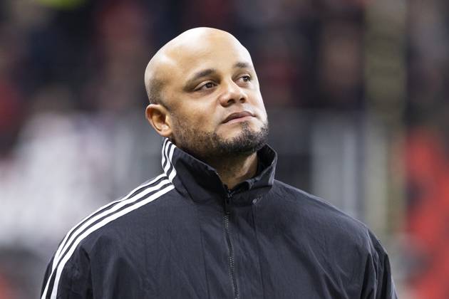 Vincent Kompany (FC Bayern München, Cheftrainer). Leverkusen, Fussball 1.Bundesliga 22. Spieltag, Spieltag 22, Bayer 04 Leverkusen - FC Bayern München, 15.02.2024, BayArena, Leverkusen. DFL regulations prohibit any use of photographs as image sequences and or quasi-video Â