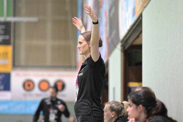Miriam Hirsch (TusSies Metzingen, Trainerin) TusSies Metzingen vs. BSV Sachsen Zwickau, Handball, HBF, 17.Ligaspieltag, Saison 2024 2025, 15.02.2025 TusSies Metzingen vs. BSV Sachsen Zwickau, Handball, HBF, 17.Ligaspieltag, Saison 2024 2025, 15.02.2025 Metzingen Copyright: xEibner-Pressefoto TobiasxBaurx EP_TBR