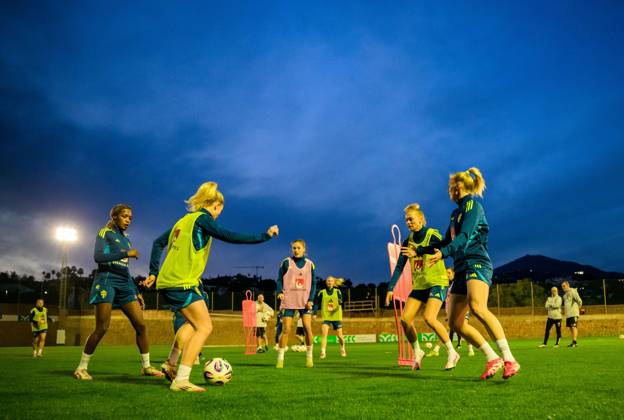 250217 Players of Sweden during a training session with the women s national football team of Sweden on February 17, 2025 in Marbella. Photo: Ludvig Thunman BILDBYRAN kod LT LT0676 fotboll football soccer fotball träning practice training sverige sweden dam bbeng Copyright: LUDVIGxTHUNMAN BB250217LT013