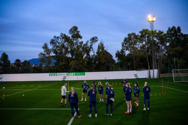 250217 Players of Sweden during a training session with the women s national football team of Sweden on February 17, 2025 in Marbella. Photo: Ludvig Thunman BILDBYRAN kod LT LT0676 fotboll football soccer fotball träning practice training sverige sweden dam bbeng Copyright: LUDVIGxTHUNMAN BB250217LT019