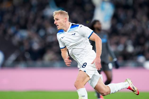 Gustav Isaksen of SS Lazio celebrates after scoring first goal during the Serie A match between SS Lazio and SSC Napoli at Stadio Olimpico Rome Italy on 15 February 2025. Rome Stadio Olimpico Rome Italy Copyright: xPhotoxGoalxPixx SP24-1129-037