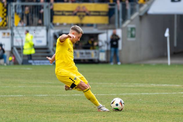 Lukas Scepanik (Alemannia Aachen, 08) TSV Alemannia Aachen vs. Borussia Dortmund II, Fussball, 3. Liga, 25. Spieltag, Saison 2024 2025, 22.02.2025 TSV Alemannia Aachen vs. Borussia Dortmund II, Fussball, 3. Liga, 25. Spieltag, Saison 2024 2025, 22.02.2025 Aachen Copyright: xEibner-Pressefoto JustinxDerondex EP_JDU