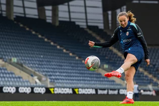 250224 Marit Bratberg Lund of the Norwegian women s national football team during a training session on February 24, 2025 in Stavanger. Photo: Vegard Grott BILDBYRAN kod VG VG0717 bbeng fotboll football soccer fotball norge norway women dam nations league träning practice training trening Copyright: VEGARDxGRoTT BB250224VG011