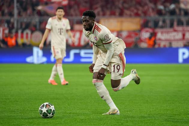 Alphonso Davies (FC Bayern Muenchen, 19) mit Ball, GER, FC Bayern Muenchen vs. Bayer 04 Leverkusen, Fussball, UEFA Champions League, Achtelfinale Hinspiel, Spielzeit 2024 2025, 05.03.2025, GER, FC Bayern Muenchen vs. Bayer 04 Leverkusen, Fussball, UEFA Champions League, Achtelfinale Hinspiel, Spielzeit 2024 2025, 05.03.2025 Muenchen Copyright: xEibner-Pressefoto JennixMaulx EP_JML