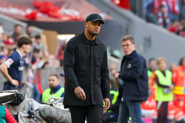 enttaeuschung bei Chef-Trainer Vincent Kompany (FC Bayern Muenchen), FC Bayern Muenchen vs. VfL Bochum, Fussball, 1. Bundesliga, 25. Spieltag, 08.03.2025 DFB regulations prohibit any use of photographs as image sequences and or quasi-video Muenchen Bayern Deutschland
