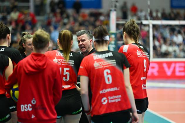 Alexander Waibl (Cheftrainer Dresdner SC) Dresdner SC vs. Ladies in Black Aachen, 1. Volleyball Bundesliga Frauen, Spielzeit 2024 2025, 08.03.2025 Dresdner SC vs. Ladies in Black Aachen, 1. Volleyball Bundesliga Frauen, Spielzeit 2024 2025, 08.03.2025 Dresden Copyright: xEibner-Pressefoto xHoepnerx EP_PHR