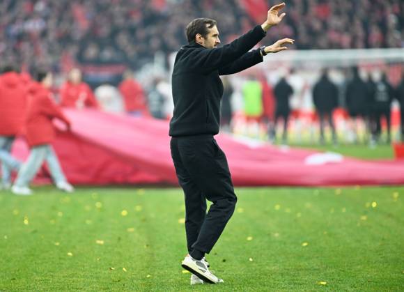 Fussball-Bundesliga - Saison 2024 2025 Mewa-Arena Mainz - 15.03.2025 1. FSV Mainz 05 (mz) - FC Freiburg (fr) 2:2 Trainer Julian SCHUSTER (SC Freiburg) DFL REGULATIONS PROHIBIT ANY USE OF PHOTOGRAPHS AS IMAGE SEQUENCES AND OR QUASI VIDEO EDITORIAL USE ONLY NATIONAL AND INTERNATIONAL NEWS AGENCIES OUT Fussball-Bundesliga - 1. FSV Mainz 05