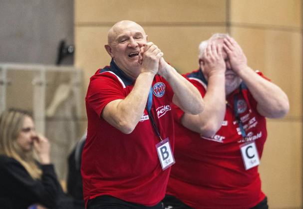 HANDBALL FRAUEN 1. BUNDESLIGA 19. SPIELTAG THC - HB LUDWIGSBURG ** NUR FÜR REDAKTIONELLE ZWECKE ** EDITORIAL USE ONLY **<p>15 03 2025-Bad Langensalza: Handball Frauen 1. Bundesliga Frauen Saison 2024-2025 Salzhalle 19. Spieltag Thüringer HC - HB Ludwigsburg im Foto: Trainer Herbert Mueller (Thüringer HC). Co-Trainer Helfried Mueller (Thüringer HC) ( Deutschland Thueringen Bad Langensalza Copyright: SaschaxFromm