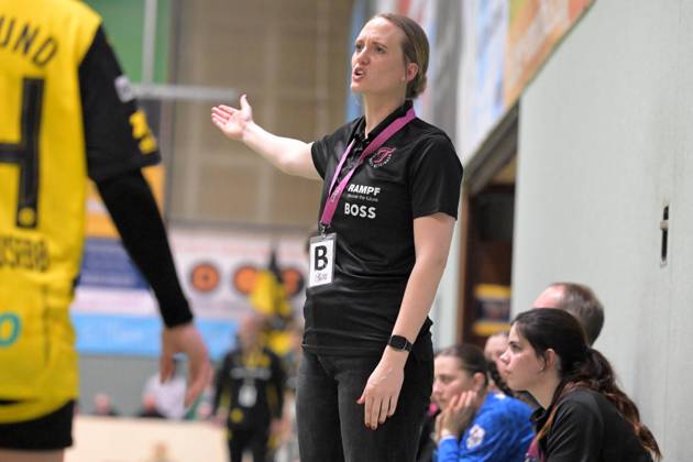 Miriam Hirsch (TusSies Metzingen, Trainerin) TusSies Metzingen vs. BVB Borussia Dortmund Handball, Handball, HBF, 19.Ligaspieltag, Saison 2024 2025, 15.03.2025 TusSies Metzingen vs. BVB Borussia Dortmund Handball, Handball, HBF, 19.Ligaspieltag, Saison 2024 2025, 15.03.2025 Metzingen Copyright: xEibner-Pressefoto TobiasxBaurx EP_TBR