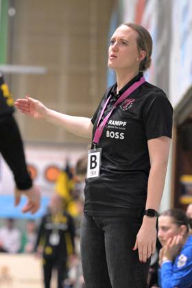Miriam Hirsch (TusSies Metzingen, Trainerin) TusSies Metzingen vs. BVB Borussia Dortmund Handball, Handball, HBF, 19.Ligaspieltag, Saison 2024 2025, 15.03.2025 TusSies Metzingen vs. BVB Borussia Dortmund Handball, Handball, HBF, 19.Ligaspieltag, Saison 2024 2025, 15.03.2025 Metzingen Copyright: xEibner-Pressefoto TobiasxBaurx EP_TBR