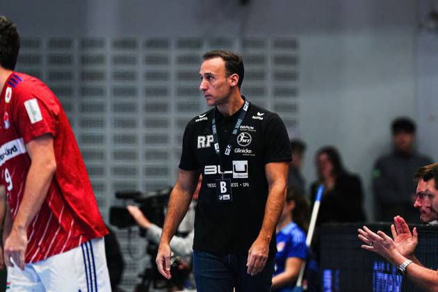 Roberto Garcia Parrondo (MT Melsungen, Trainer) GER, Handball Verein Hamburg vs. MT Melsungen, Handball, Bundesliga, Spieltag 23, Saison 2024 2025, 20.03.2025 GER, Handball Sport Verein Hamburg vs. MT Melsungen, Handball, Bundesliga, Spieltag 23, Saison 2024 2025, 20.03.2025 Hamburg Copyright: xEibner-Pressefoto MarcelxvonxFehrnx EP_MFN
