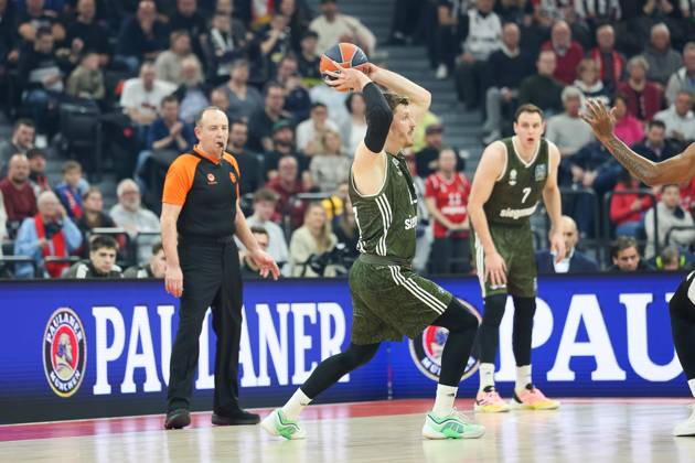 Andreas Obst (FC Bayern Basketball, 13), GER, FC Bayern Muenchen vs. Partizan Belgrad, Basketball, Turkish Airlines Euroleague, 32. Spieltag, Saison 2024 2025, 27.03.2025, GER, FC Bayern Muenchen vs. Partizan Belgrad, Basketball, Turkish Airlines Euroleague, 32. Spieltag, Saison 2024 2025, 27.03.2025 Muenchen Copyright: xEibner-Pressefoto JennixMaulx EP_JML