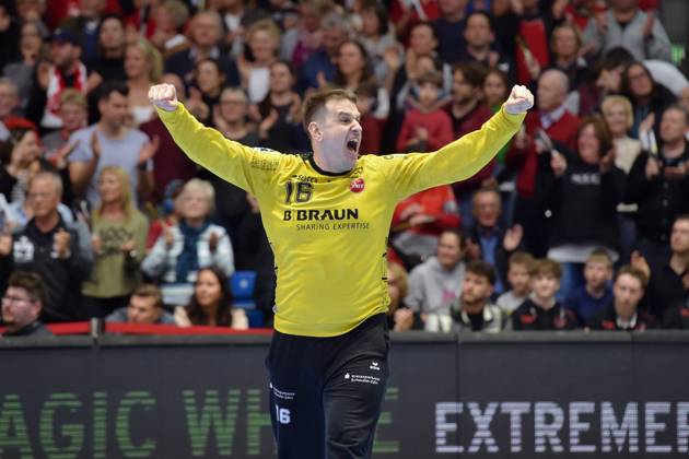 Jubel bei Nebojsa Simic (Torwart MT Melsungen 16) , GER, MT Melsungen - THW Kiel, Handball, 1. Bundesliga, 24. Spieltag, Saison 2024 2025, 29.03.2025, GER, MT Melsungen - THW Kiel, Handball, 1. Bundesliga, 24. Spieltag, Saison 2024 2025, 29.03.2025 Kassel Copyright: xEibner-Pressefotox xRolandxSippelx EP_RSL