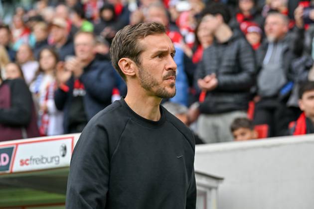 Julian Schuster (SC Freiburg, Trainer) mit neutraler Emotion Mimik GER, SC Freiburg - 1. FC Union Berlin, Fussball, Bundesliga, 27. Spieltag, Saison 2024 2025, 30.03.2025 DFL DFB REGULATIONS PROHIBIT ANY USE OF PHOTOGRAPHS AS IMAGE SEQUENCES AND OR QUASI-VIDEO GER, SC Freiburg - 1. FC Union Berlin, Fussball, Bundesliga, 27. Spieltag, Saison 2024 2025, 30.03.2025 Freiburg Copyright: xEibner-Pressefoto ThomasxHessx EP_THS