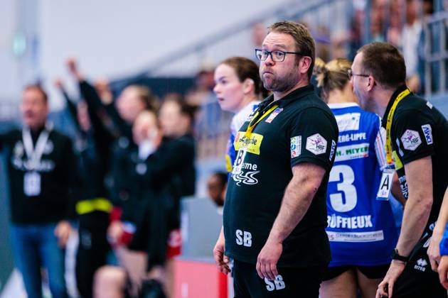 Steffen Birkner (HSG Blomberg-Lippe, Trainer) GER, HSG Blomberg-Lippe vs. HB Ludwigsburg, Handball, 1. Bundesliga Frauen, 21. Spieltag, Spielzeit 2024 2025, 02.04.2025 GER, HSG Blomberg-Lippe vs. HB Ludwigsburg, Handball, 1. Bundesliga Frauen, 21. Spieltag, Spielzeit 2024 2025, 02.04.2025 Blomberg Copyright: xEibner-Pressefoto JanxRollingerx EP_JSK