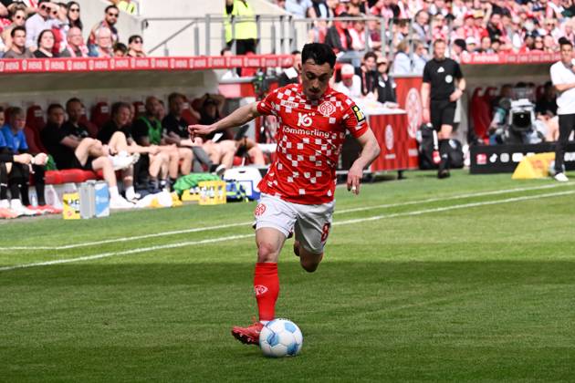 05.04.2025, xsltx, Fussball 1.Bundesliga, FSV Mainz 05 - Holstein Kiel v.l. Paul Nebel (1. FSV Mainz 05) (DFL DFB REGULATIONS PROHIBIT ANY USE OF PHOTOGRAPHS as IMAGE SEQUENCES and or QUASI-VIDEO)