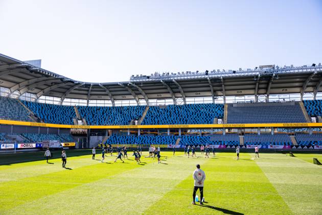 250407 Players of the Swedish women s national football team during a training session on April 7, 2025 in Gothenburg. Photo: Mathias Bergeld BILDBYRAN kod MB MB1126 fotboll football soccer fotball nations league uefa womens nations league träning practice training sverige sweden dam bbeng Copyright: MATHIASxBERGELD BB250407MB033