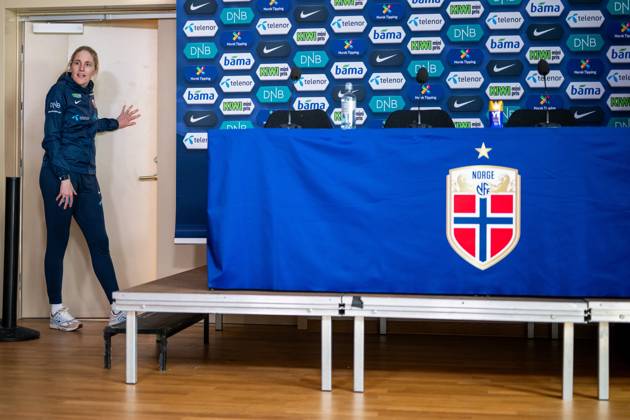 250407 Head coach Gemma Grainger of the Norwegian women s national football team during a press conference, PK, Pressekonferenz on April 7, 2025 in Oslo. Photo: Vegard Grott BILDBYRAN kod VG VG0748 bbeng fotboll football soccer fotball norge norway women dam nations league press conference pressekonferanse Copyright: VEGARDxGRoTT BB250407VG057