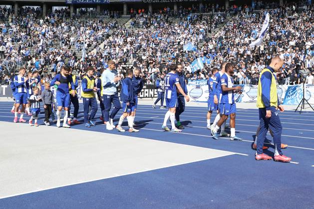 12.04.2025, xtgx, Fussball - 2.Bundesliga, Hertha BSC Berlin - SV Darmstadt 98 emspor, v.l. Hertha enttaeuscht, schaut enttaeuscht, niedergeschlagen, disappointed (DFL DFB REGULATIONS PROHIBIT ANY USE OF PHOTOGRAPHS as IMAGE SEQUENCES and or QUASI-VIDEO) Berlin