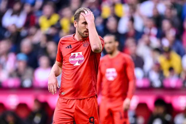 Harry Kane (FC Bayern Muenchen) gestikuliert, gestik waehrend des Spiels der 1. Bundesliga zwischen FC Bayern München und Borussia Dortmund, Allianz Arena am 12. April 2025 in München, Deutschland. (Foto von Harry Langer DeFodi Images) +++ Harry Kane (FC Bayern Muenchen) gestures during the Bundesliga match between FC Bayern München and Borussia Dortmund at Allianz Arena on April 12, 2025 in Munich, Germany. (Photo by Harry Langer DeFodi Images) DFL regulations prohibit any use of photographs as image sequences and or quasi-video. (Photo by Harry Langer DeFodi Images) DFL regulations prohibit any use of photographs as image sequences and or quasi-video.