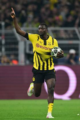 DORTMUND - Sehrou Guirassy of Borussia Dortmund celebrates his goal during the quarterfinal Champions League match between Borussia Dortmund and FC Barcelona, Barca at Signal Iduna Park stadium on April 15, 2025 in Dortmund, Germany. ANP Hollandse Hoogte Borussia Dortmund v FC Barcelona 2024 25 xVIxANPxSportx xGerritxvanxKeulenxIVx 524606472 originalFilename: 524606472