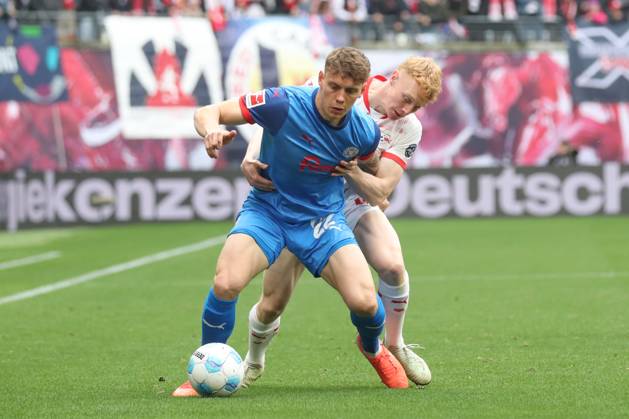 19.04.2025, xgox, Fussball 1. Bundesliga, RB Leipzig - Holstein Kiel emspor, v.l. Nicolai Remberg (Kiel, 22), Nicolas Seiwald (Leipzig, 13) Zweikampf, Duell, Kampf, tackle (DFL DFB REGULATIONS PROHIBIT ANY USE OF PHOTOGRAPHS as IMAGE SEQUENCES and or QUASI-VIDEO) Leipzig