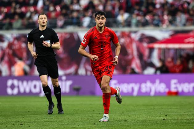 Aleksandar Pavlovic (FC Bayern München,45) - 1. Fussball Bundesliga Saison 2024-2025 Punktspiel RB Leipzig vs. FC Bayern München in der Red Bull Arena in Leipzig - Aktion,Fussball,Deutschland,Mann,Männer,03.05.2025