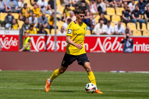 Danilo Wiebe (Alemannia Aachen, 28) TSV Alemannia Aachen vs. 1. FC Saarbruecken, Fussball, 3. Liga, 37. Spieltag, Saison 2024 2025, 10.05.2025 DFB REGULATIONS PROHIBIT ANY USE OF PHOTOGRAPHS AS IMAGE SEQUENCES AND OR QUASI-VIDEO TSV Alemannia Aachen vs. 1. FC Saarbruecken, Fussball, 3. Liga, 37. Spieltag, Saison 2024 2025, 10.05.2025 Aachen Copyright: xEibner-Pressefoto JustinxDerondex EP_JDU