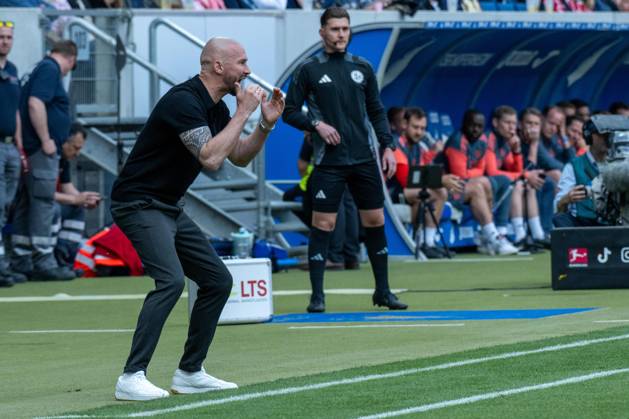 Trainer Christian Ilzer (TSG 1899 Hoffenheim). xettx, Deutschland, Sinsheim, 17.05.2025, Fussball, Bundesliga: TSG 1899 Hoffenheim vs FC Bayern Muenchen, Saison 2024 2025, 34. Spieltag, PreZero Arena Foto: A2 Bildagentur Peter Hartenfelser DFL DFB REGULATIONS PROHIBIT ANY USE OF PHOTOGRAPHS AS IMAGE SEQUENCES AND OR QUASI-VIDEO.