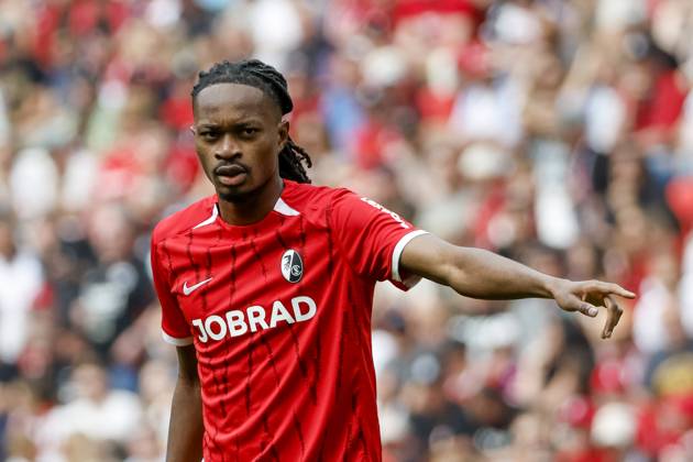 Jordy Makengo (SC Freiburg, 33) , Deutschland, Fussball, 1. Bundesliga, 34.Spieltag, 2024 2025, SC Freiburg vs. Eintracht Frankfurt, 17.05.2025, Europa-Park Stadion, Freiburg im Breisgau, Deutschland DFL REGULATIONS PROHIBIT ANY USE OF PHOTOGRAPHS AS IMAGE SEQUENCES AND OR QUASI-VIDEO. Freiburg im Breisgau Europa-Park Stadion Baden-Württemberg Deutschland Copyright: xGrantxHubbsx