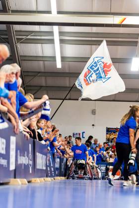 17.05.2025, GER, Rollstuhlbasketball, Maenner Frauen, Saison 24 25, 1.Bundesliga, PlayOff Finale, RSB Thuringia Bulls - RSV Lahn-Dill Im Bild Aliaksandr Halouski (RSB Thuringia Bulls) Die Mannschaft der Thuringia Bulls schlägt im zweiten PlayOff Spiel erneut die Gastmannschaft vom RSV Lahn-Dill und gewinnt somit die Saison 24 25 - Deutsche Meisterschaft Deutscher Meister 99189 Elxleben Fit-In Freizeitanlage Sporthal Thueringen Deutschland