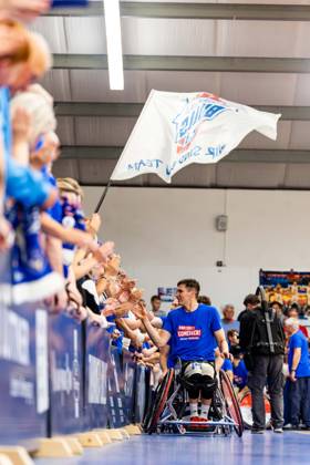 17.05.2025, GER, Rollstuhlbasketball, Maenner Frauen, Saison 24 25, 1.Bundesliga, PlayOff Finale, RSB Thuringia Bulls - RSV Lahn-Dill Im Bild Aliaksandr Halouski (RSB Thuringia Bulls) Die Mannschaft der Thuringia Bulls schlägt im zweiten PlayOff Spiel erneut die Gastmannschaft vom RSV Lahn-Dill und gewinnt somit die Saison 24 25 - Deutsche Meisterschaft Deutscher Meister 99189 Elxleben Fit-In Freizeitanlage Sporthal Thueringen Deutschland