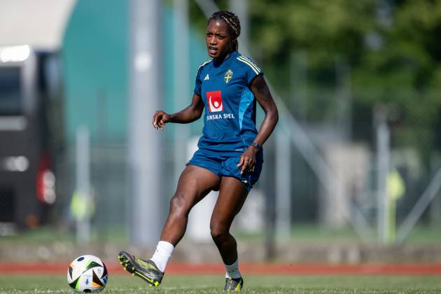 250526 Evelyn Ijeh of the Swedish women™s national football team during a training session on May 26, 2025 in Fidenza. Photo: Ludvig Thunman BILDBYRAN kod LT LT0701 fotboll football soccer fotball träning practice training sverige sweden dam bbeng Copyright: LUDVIGxTHUNMAN BB250526LT010