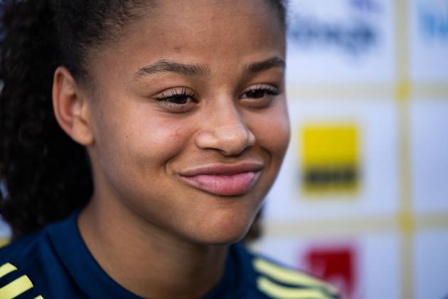 250526 Felicia Schröder of the Swedish women™s national football team in mixed zone after a training session on May 26, 2025 in Fidenza. Photo: Ludvig Thunman BILDBYRAN kod LT LT0701 fotboll football soccer fotball träning practice training sverige sweden dam bbeng Copyright: LUDVIGxTHUNMAN BB250526LT073