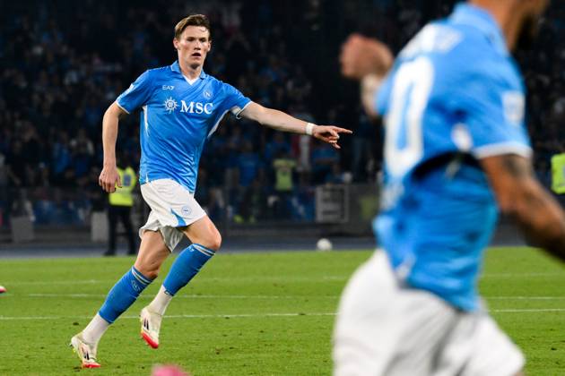 Scott McTominay of SSC Napoli in action during the Serie A football match between SSC Napoli and Cagliari Calcio at Diego Armando Maradona stadium in Napoli (Italy), May 23, 2025. andreaxstaccioli