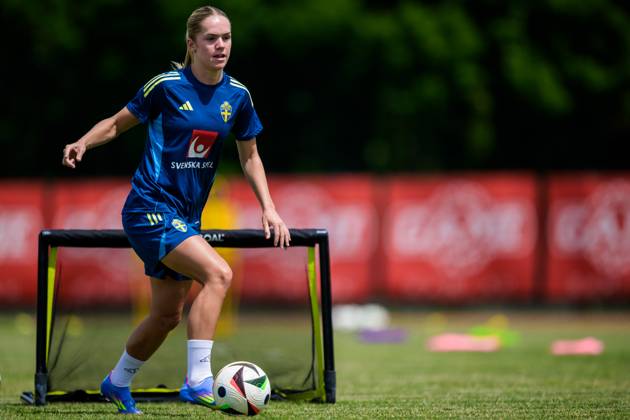250528 Hanna Lundkvist of the Swedish women™s national football team during a training session on May 28, 2025 in Fidenza. Photo: Ludvig Thunman BILDBYRAN kod LT LT0703 fotboll football soccer fotball träning practice training sverige sweden dam bbeng Copyright: LUDVIGxTHUNMAN BB250528LT039