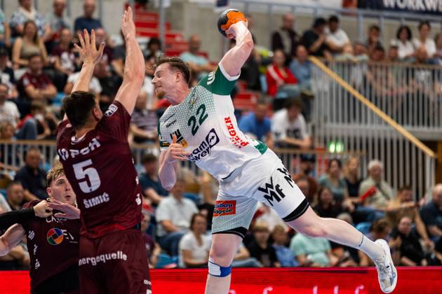 Erik PERSSON (FRISCH AUF! Goeppingen, 22) erzielt ein Tor, Aktion, Torwurf 1. VfL Potsdam (POT) vs. FRISCH AUF! Goeppingen (FAG), Handball, Maenner, Daikin Handball Bundesliga (HBL), 32. Spieltag, Spielzeit 2024 2025, 31.05.2025 1. VfL Potsdam (POT) vs. FRISCH AUF! Goeppingen (FAG), Handball, Maenner, Daikin Handball Bundesliga (HBL), 32. Spieltag, Spielzeit 2024 2025, 31.05.2025 Potsdam Copyright: xEibnerxPressefoto OliverxSchmidtx EP_OST