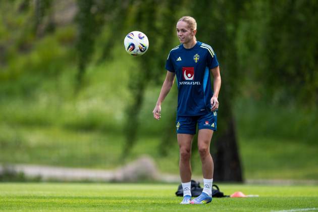 250601 Hanna Lundkvist of the Swedish women™s national football team during a training session on June 1, 2025 in Stockholm. Photo: Emma Wallskog BILDBYRAN COP 320 SH0627 fotboll football soccer fotball nations league uefa womens nations league träning practice training sverige sweden dam bbeng Copyright: EMMAxWALLSKOG BB250601EW012