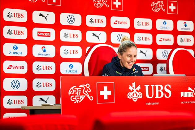 250602 Head coach Gemma Grainger of the Norwegian women s national football team during a press conference, PK, Pressekonferenz on June 2, 2025 in Sion. Photo: Marius Simensen BILDBYRAN COP 238 bbeng dam football fotball fotboll norge norway press conference pressekonferanse soccer uefa women s nations league Copyright: MARIUSxSIMENSEN BB250602BB369