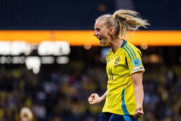 250603 Stina Blackstenius of Sweden celebrates after scoring 4-1 during the Women s Nations League football match between Sweden and Denmark on June 3, 2025 in Stockholm. Photo: Joel Marklund BILDBYRAN kod JM JM0698 fotboll football soccer fotball nations league uefa womens nations league sverige sweden danmark denmark dam bbeng bbauto jubel Copyright: JOELxMARKLUND BB250603JM060
