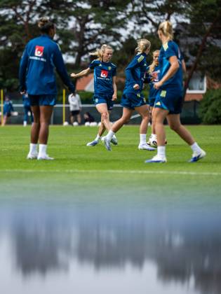 250624 Amanda Ilestedt of the Swedish women s national football team during a training session on June 24, 2025 in Ahus. Photo: Mathias Bergeld BILDBYRAN kod MB MB1150 fotboll football soccer fotball träning practice training sverige sweden dam bbeng kvinner women Copyright: MATHIASxBERGELD BB250624MB063